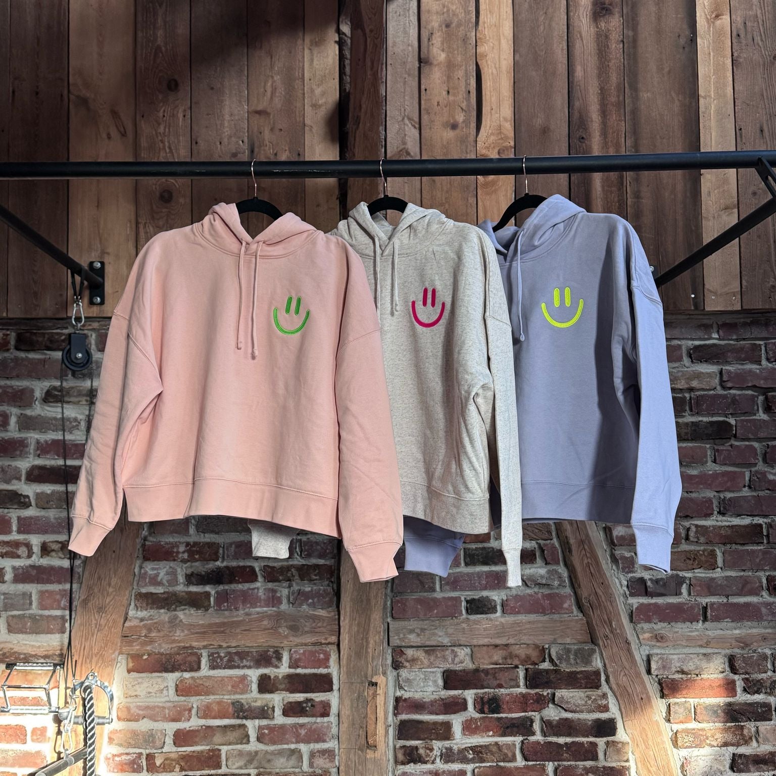 Crop Hoodie Happy Woman